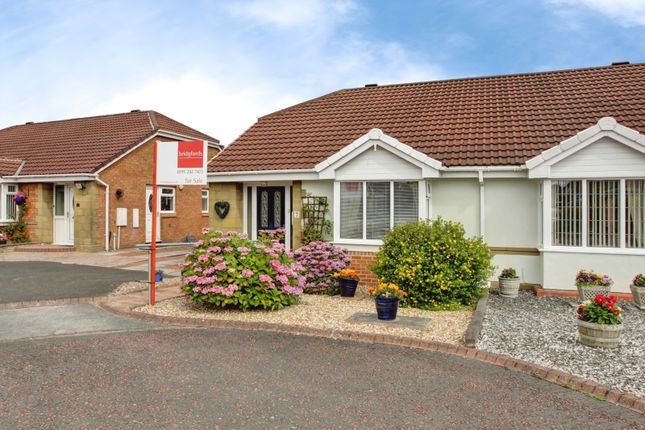 2-bed house on 7, Cranham Close, Killingworth, £215,000