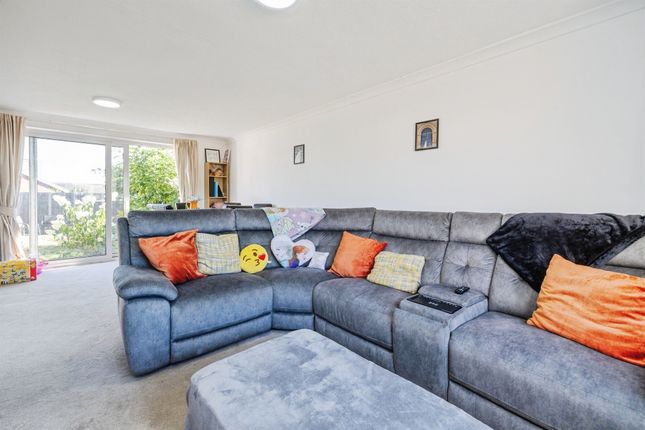 19, Durham Crescent, Lincoln photo 4