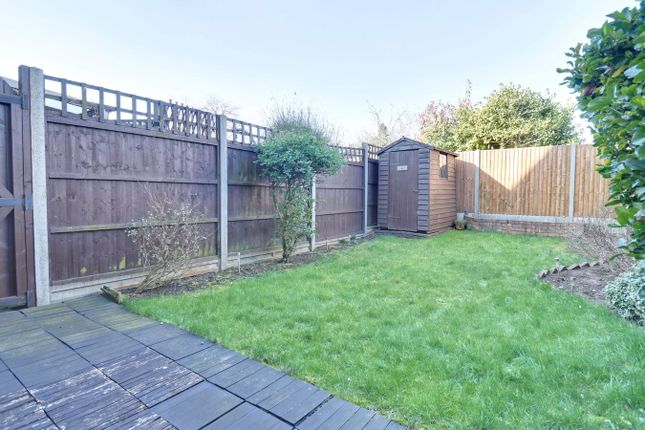 5, Beehive Court, Bishop's Stortford photo 2