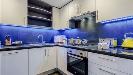 Apartment 101a, London photo 4