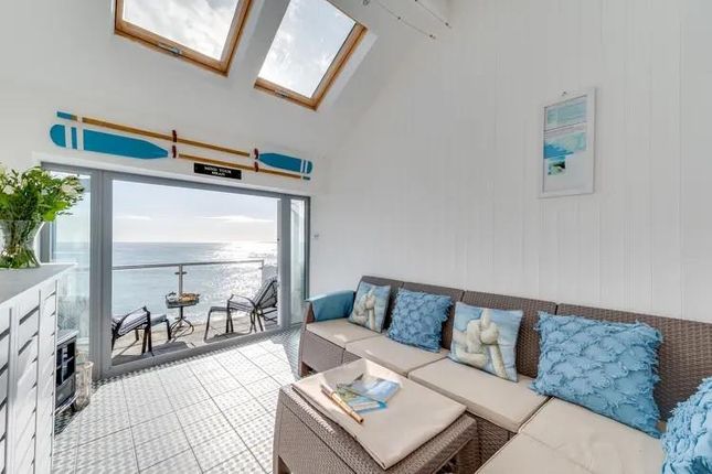 Captains Rest, 1a Tetbury Cottage, Porthleven photo 4