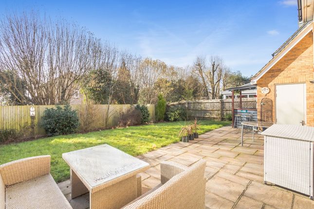 61 The Alders, Billingshurst photo 4