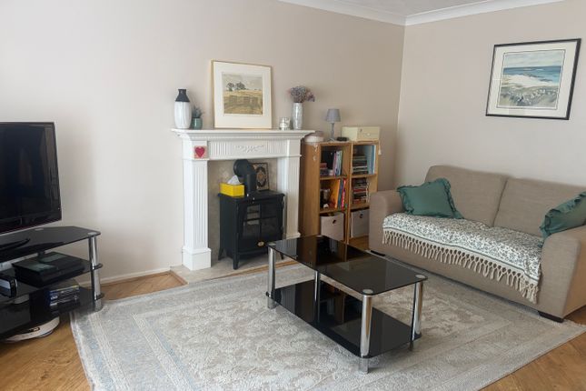17, Warrington photo 2