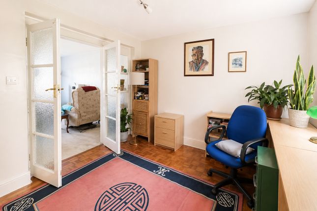 55, Brambley Crescent, Kent photo 4