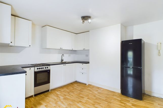 Flat for sale in West Bar Street, Banbury