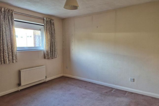 26, Bourton Mead, Bristol photo 4