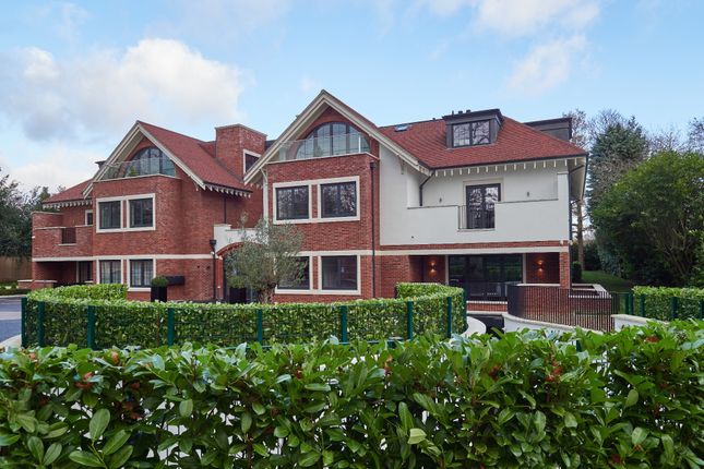 Flat to rent in Wellington Court, 66 - 68 Penn Road, Beaconsfield
