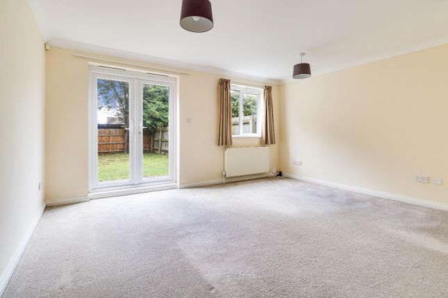 11, Mowlam Close, Cambridge photo 4