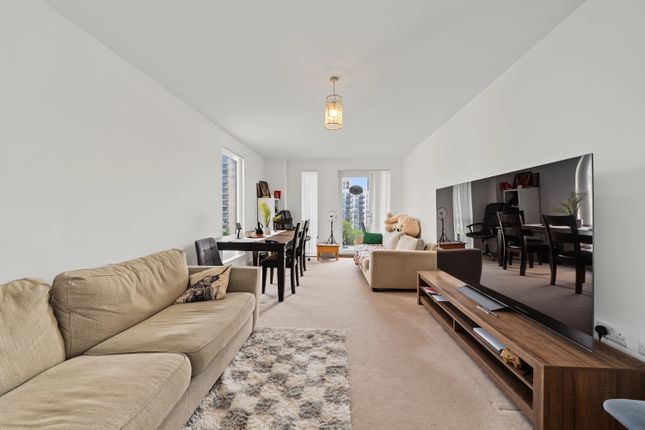Ledger Court, 6 Chronicle Avenue, London photo 3