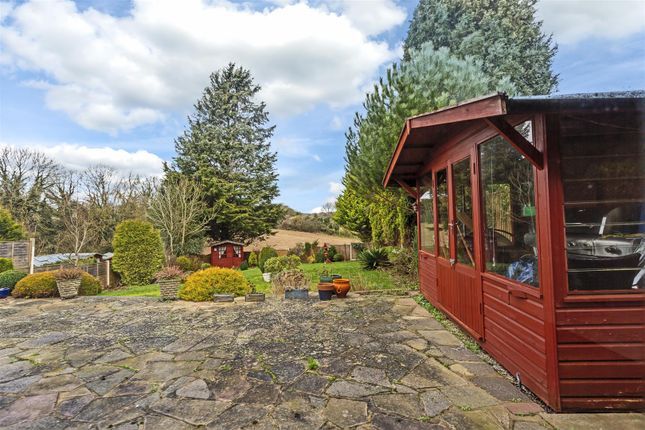 Bungalow-Green-Lane-Lower-Kingswood-102.Jpg