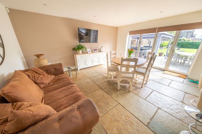 210, Havant Road, Hayling Island photo 4
