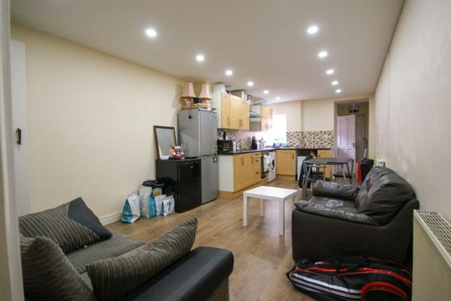 104, Hubert Road, Birmingham photo 2