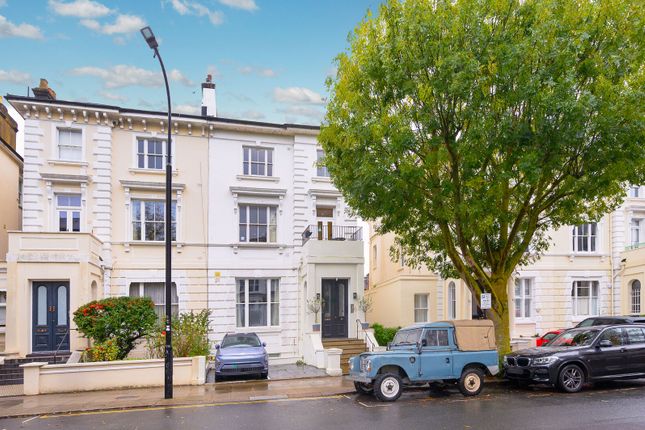 Buckland Crescent, Belsize Park photo 2