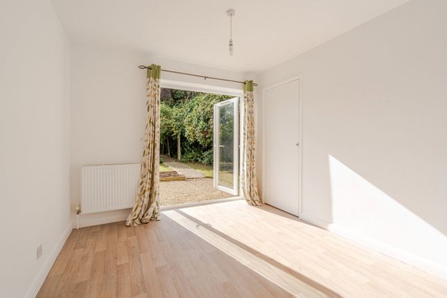 Manor Close, Malmesbury photo 4