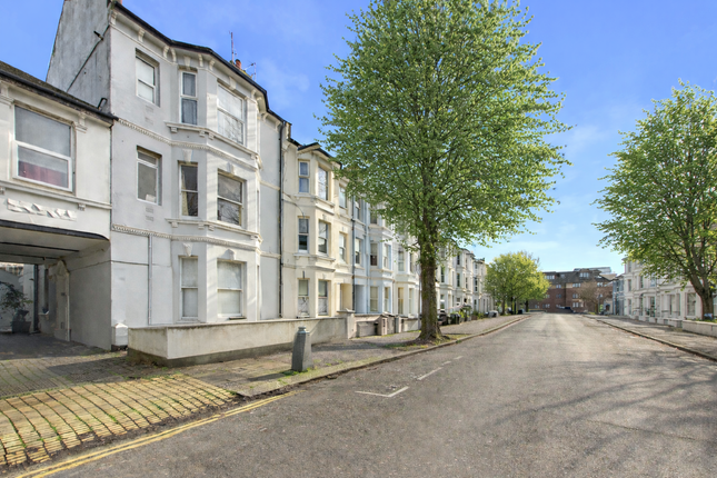 2-bed flat on Flat 3, 29 Westbourne Street, Hove, £325,000