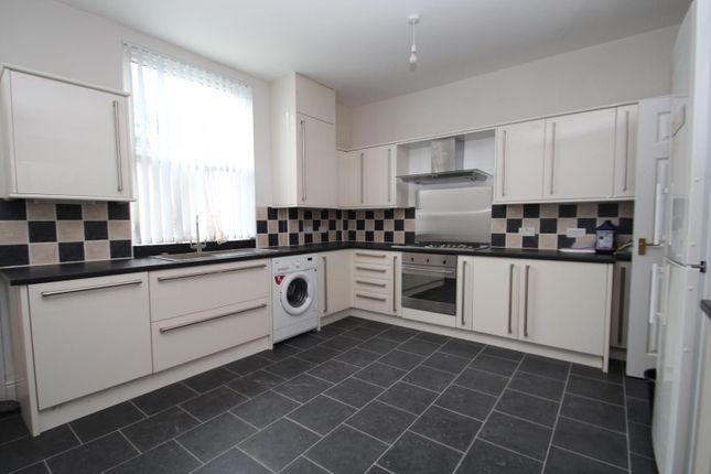 55, Victoria Street, West Yorkshire photo 2