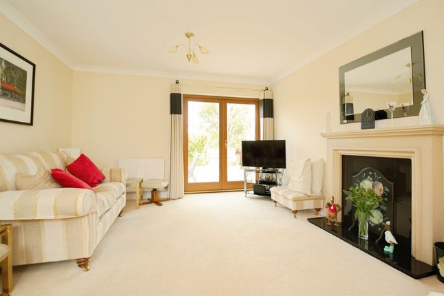 4, Cwrt Llanfair, Cowbridge photo 3