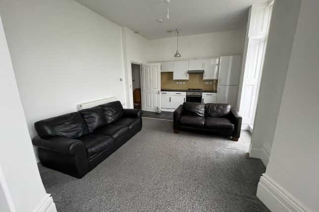 Flat 5, Brenchley Mews, 35, Sea Front, Hampshire photo 5