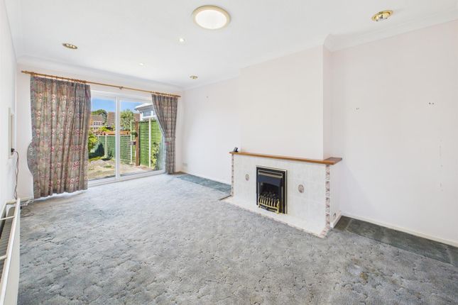 17, Brookside, Newent photo 3