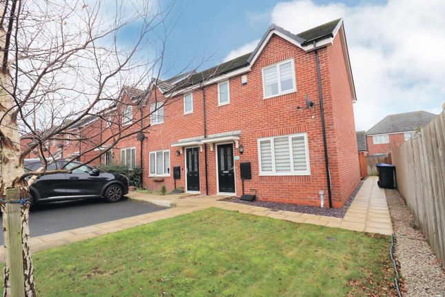 End terrace house for sale in Benedict Drive, Normoss