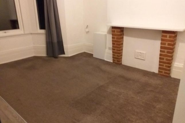 Flat 2, Cedars, 89, London Road, Camberley photo 4