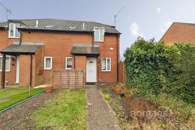 1-bed house on 2, Bosham Close, Reading, £248,000