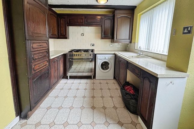 Darwen Road, Bolton photo 3