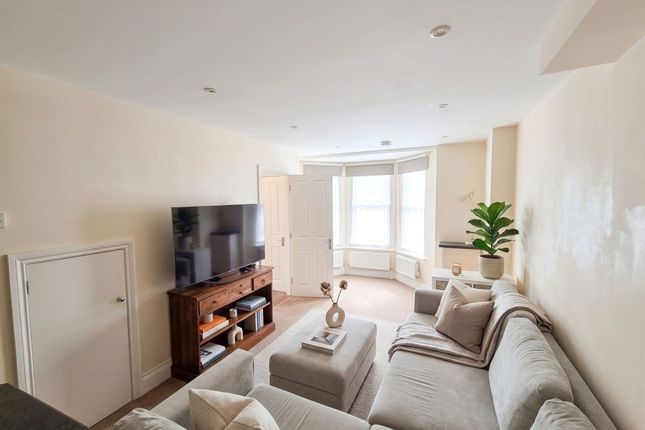 1a Queen Street, Dawlish photo 2