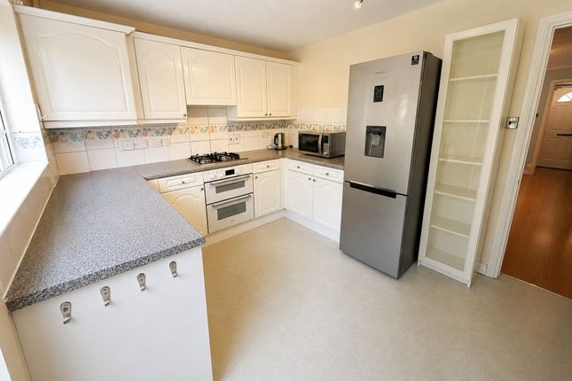 127, Percheron Drive, Woking photo 3