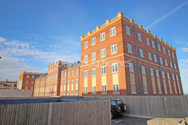 Thumbnail Flat to rent in Westbrook Gardens, Margate