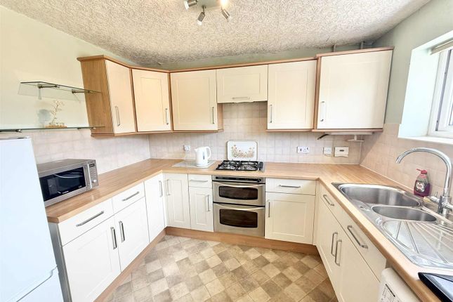 15, Harp Court, Abergele photo 4