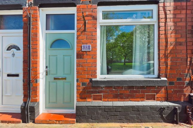 15, Carr Street, Packmoor photo 3