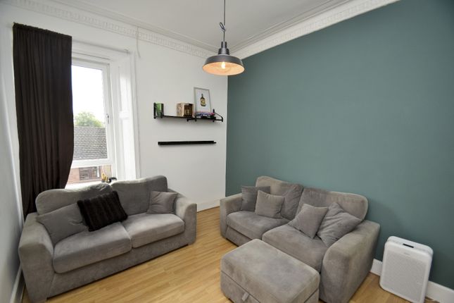 3/2 38 Garry Street, Cathcart, Glasgow photo 2