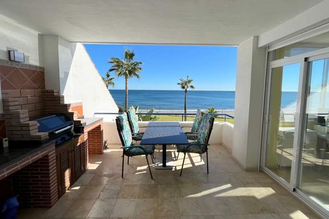 Thumbnail Apartment for sale in Casares Del Mar, Casares, Málaga, Andalusia, Spain