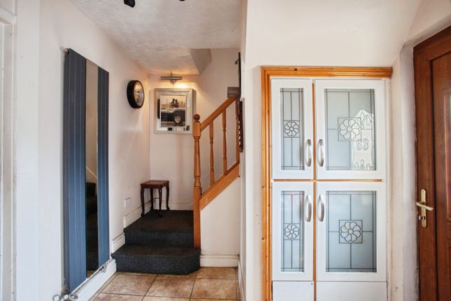 53, Ridgeway, Rotherham photo 4