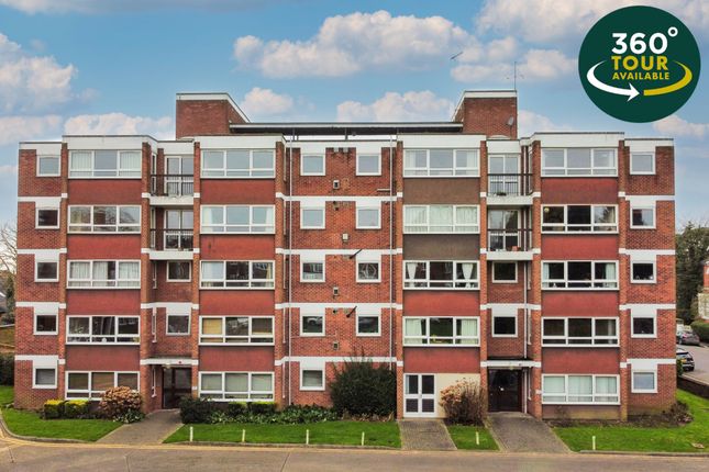 Thumbnail Flat for sale in Knighton Court, Clarendon Park, Leicester