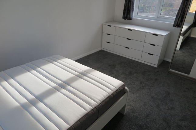 4 Tillett Square, London photo 4
