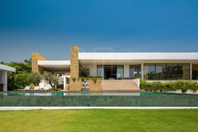 Villa for sale in Benahavís, 29679, Spain