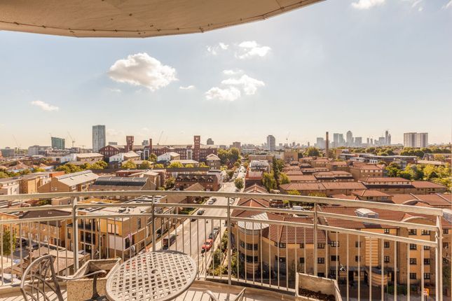 Pancras Way, Bow photo 4