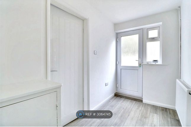 Summerwood Lane, Nottingham photo 3