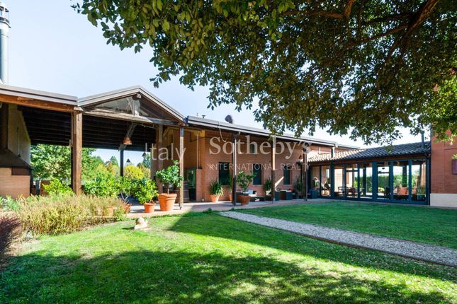 Country house for sale in Via di Baggiovara, Modena, Emilia Romagna