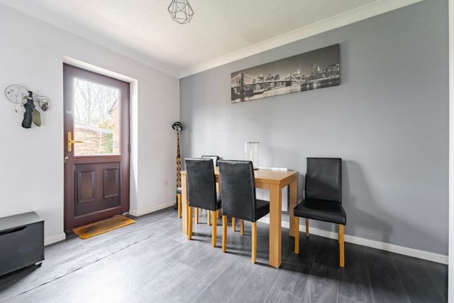 16 Wenman Court, Norwich photo 4