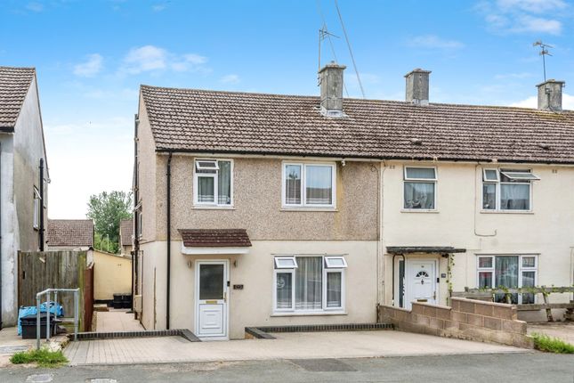 Thumbnail Semi-detached house for sale in Bourne Road, Swindon