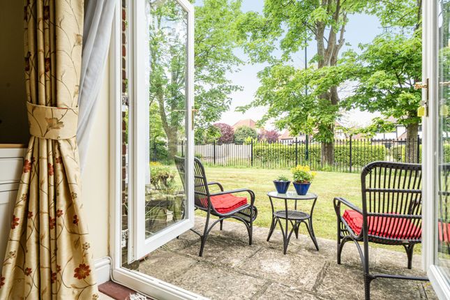 17 Greenfields, Bognor Regis photo 2