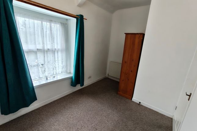 377 Neath Road, Swansea photo 4