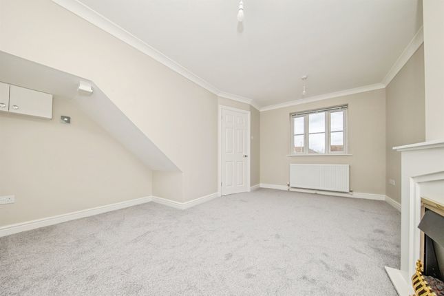 27, Francis Way, Colchester photo 4