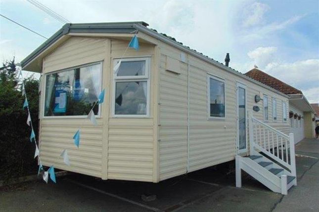 Mobile/park home for sale in Sandy Cove, Foryd Rd, Kinmel Bay, Rhyl