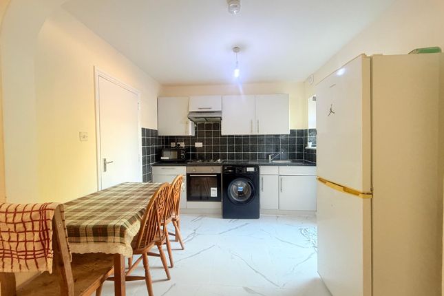 Francis Road, Hounslow photo 3