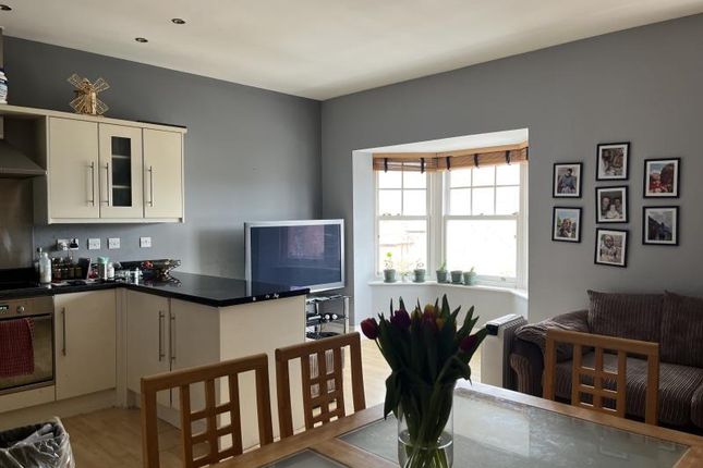 9, Tregonwell Court, Minehead photo 2