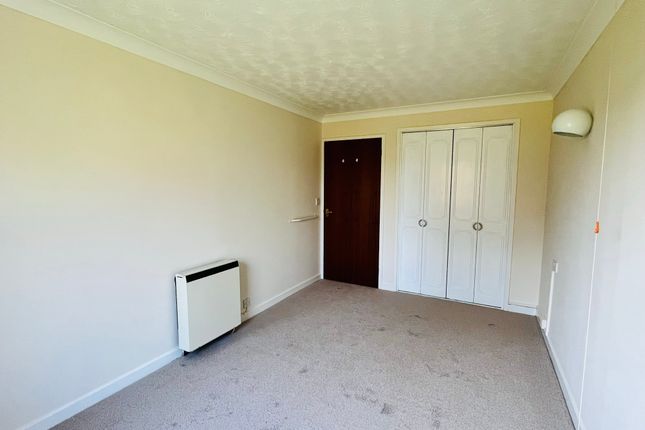 Flat for sale in St. Marys Road, Evesham